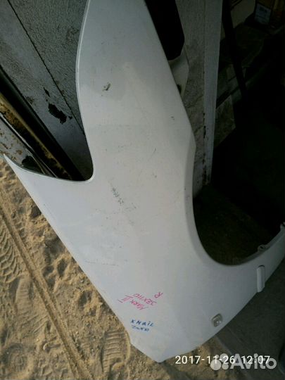 Правое крыло Toyota Mark2