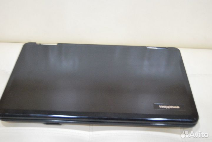 Корпу Emachines G525