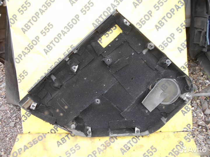 Обшивка двери зад правой Ford Focus II седан