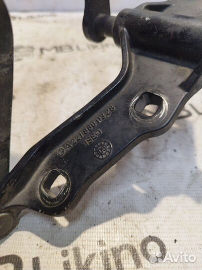 Петля капота левая Mercedes Cl W216