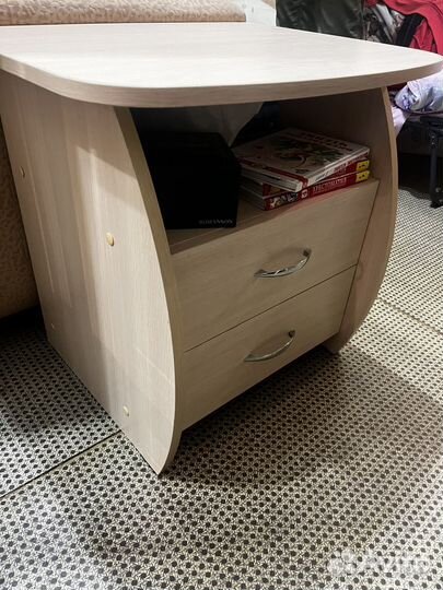 Тумба прикроватная