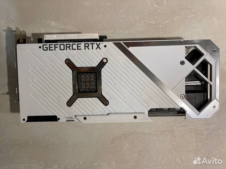 Видеокарта asus ROG strix 3080 white