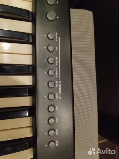 Midi клавиатура Miditech