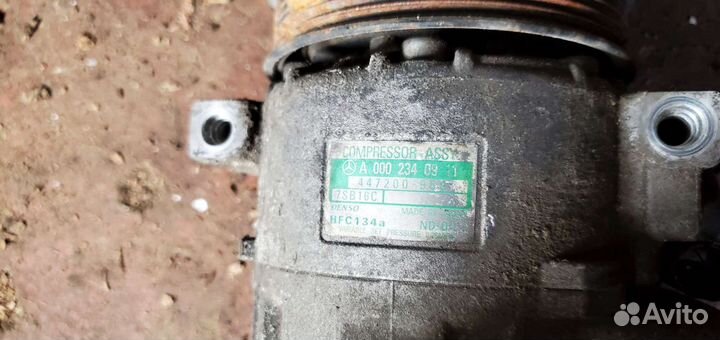 Компрессор кондиционера Mercedes E W210 2.7 CDI