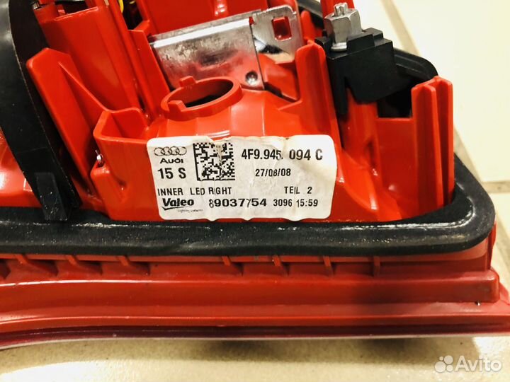 Задние фонари крышки багажника Audi A6 C6