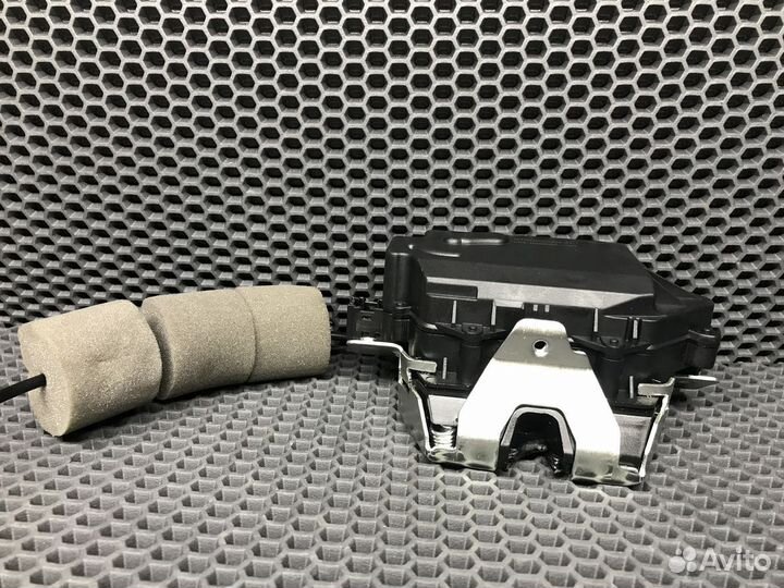 Замок багажника mercedes W164 ML X164 GL W251 R