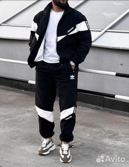 Спортивный костюм Adidas