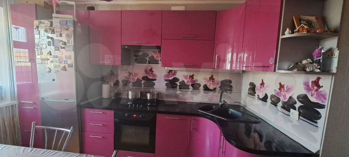 2-к. квартира, 72 м², 8/9 эт.