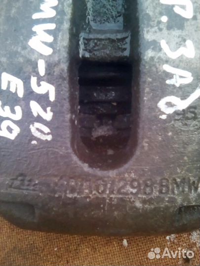 Суппорт задний правый BMW 520 Е39