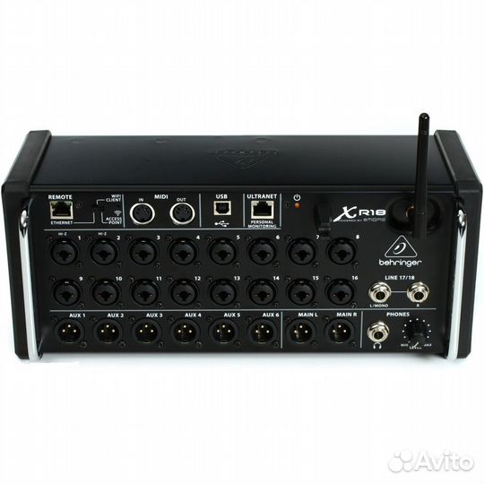 Цифровой микшер Behringer XR18
