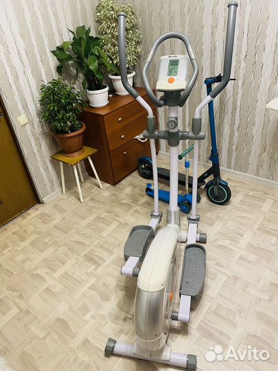 Эллиптический тренажер HouseFit HB-8189EL