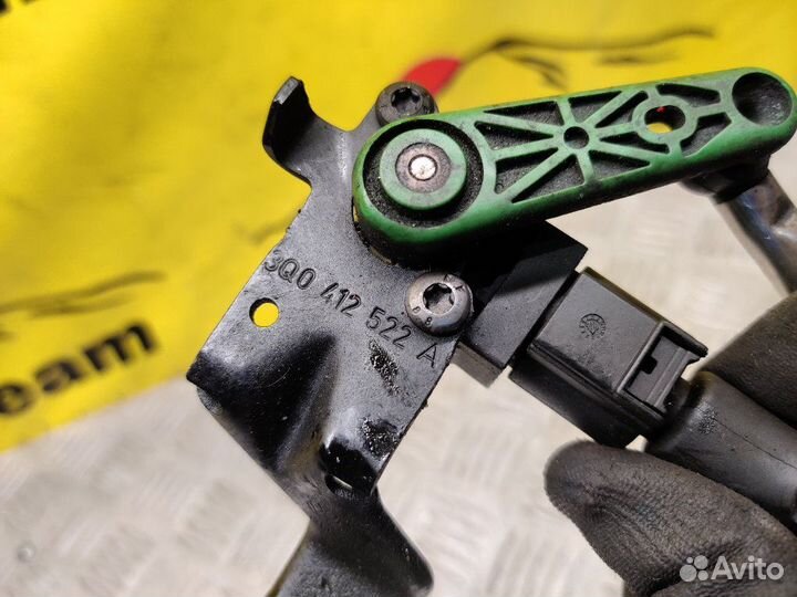 Датчик высоты дорожного просвета Volkswagen Passat