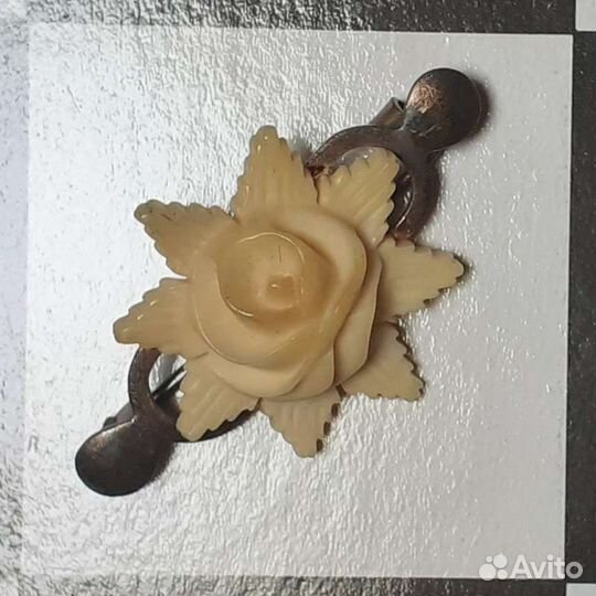 Редкая брошь роза из кости серебро 875 позолота