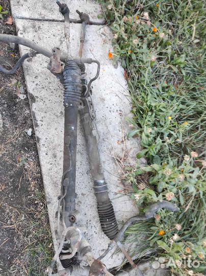 Рулевая рейка toyota mark 2 110