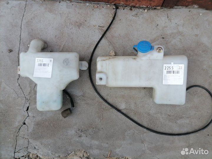 Бачок омывателя заднего стекла Kia Sportage 1