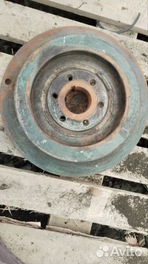 Демпфер коленвала mercedes 814, 817, 1317