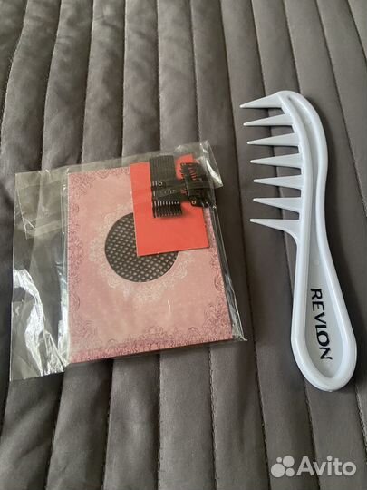 Расческа и шапочка для парика