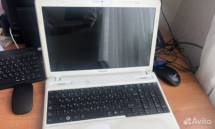 Ноутбук toshiba
