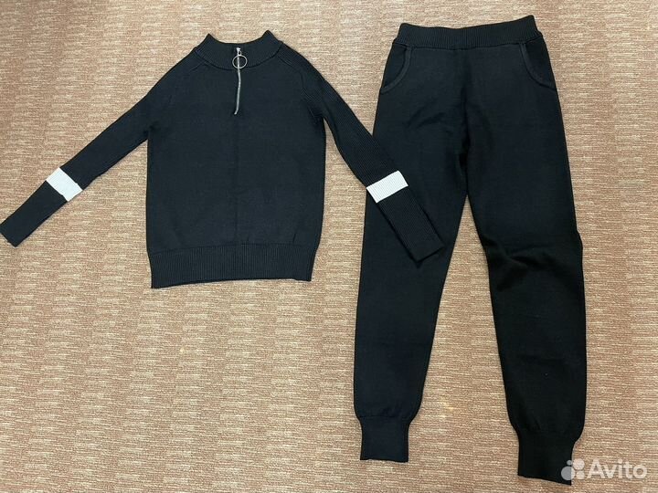 Вещи женские 44-46