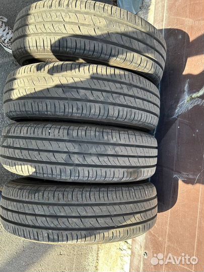Kumho Ecowing ES01 KH27 175/70 R14 84H