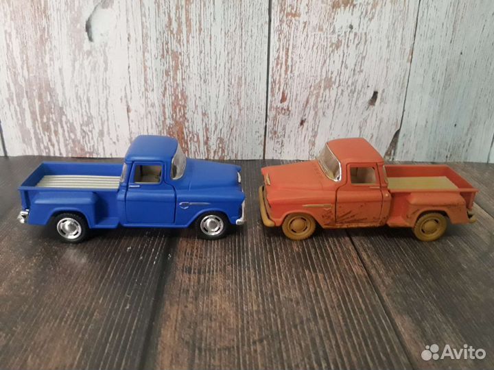 Машинка Chevy Stepside Pick-Up