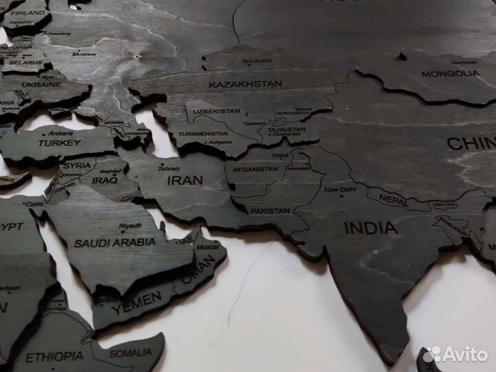 Карта из дерева на стену