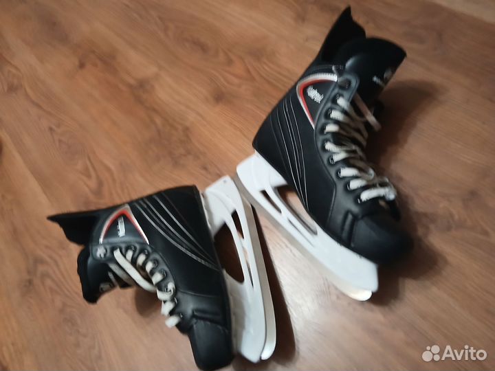 Коньки хоккейные 44 размер