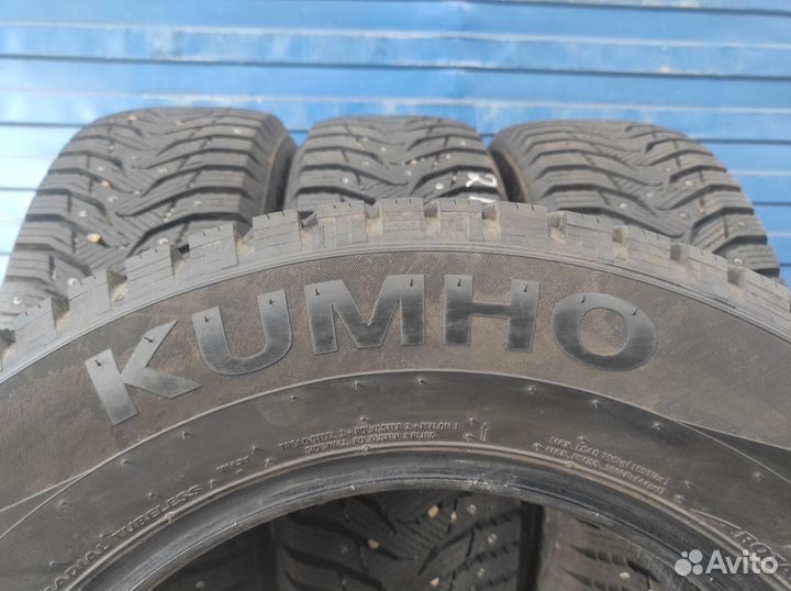 Kumho WinterCraft Ice WI31 215/65 R16 98T