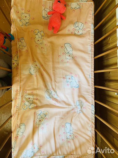 Детская кроватка