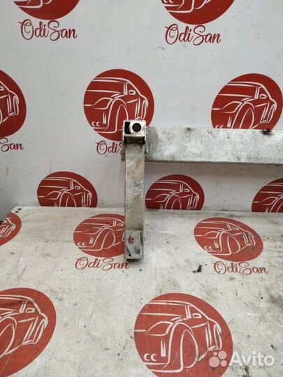 Передняя балка (подрамник) передняя Infiniti Fx35