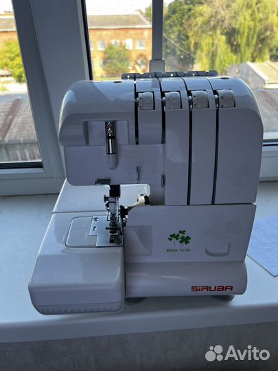 Оверлок швейная машина