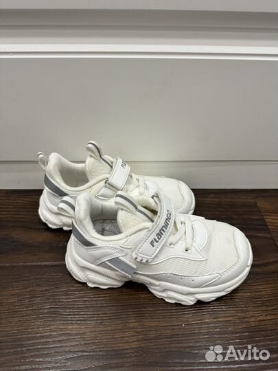 Кроссовки детские 27