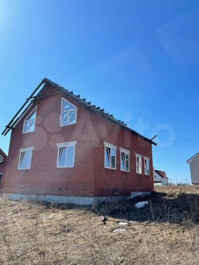 Дом 180 м² на участке 11 сот.