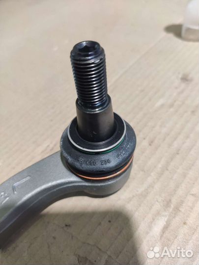 Наконечник рулевой в сборе с тягой 7E0419803