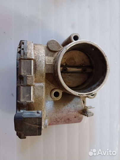 Дроссельная заслонка 21126-1148010 Bosch