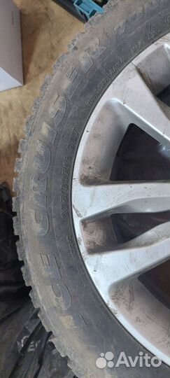 Bridgestone Ice Cruiser 7000 205/60 R16 92T