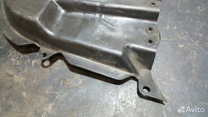 Передняя часть подкрылка Subaru Impreza