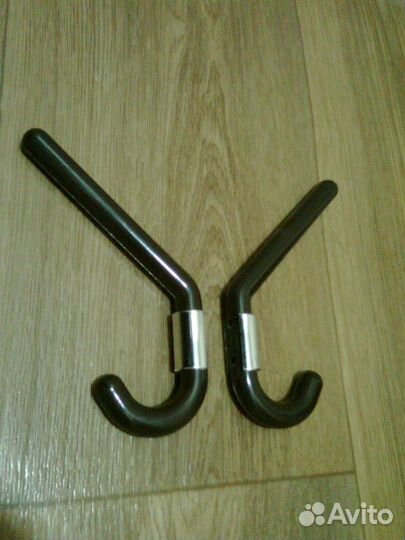 Крючки для вешалки
