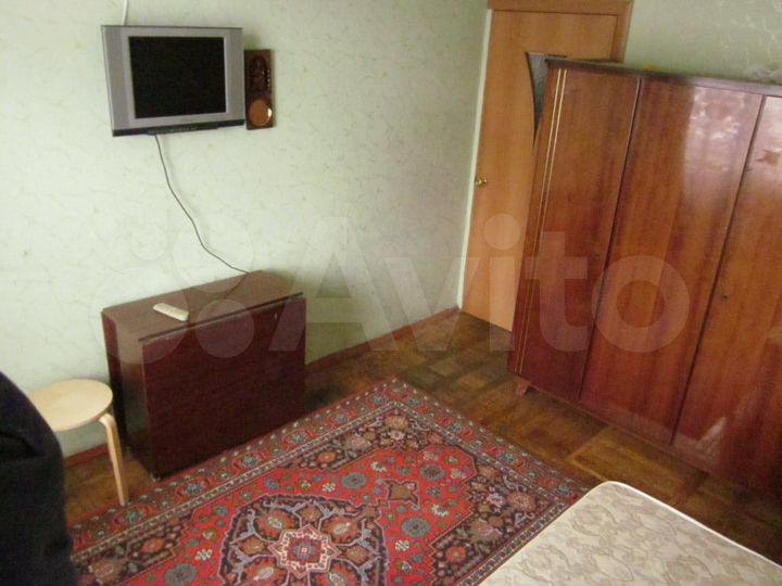 Комната 10 м² в 3-к., 11/12 эт.