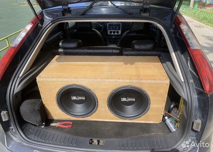 Сабвуфер и усилитель