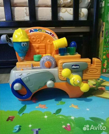 Музыкальный станок плотника Chicco