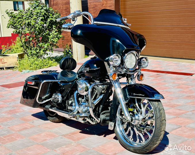Harley Davidson Road King Classic Custom 2011