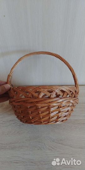 Чайник заварочный. Салатница. Корзина плетёная лак