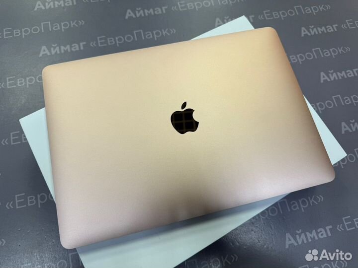 Apple MacBook Air i3 8/256Gb 2020г