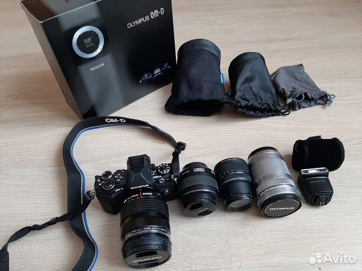 Фотоаппарат Olympus OM-D E-M5 Mark II+4 объектива