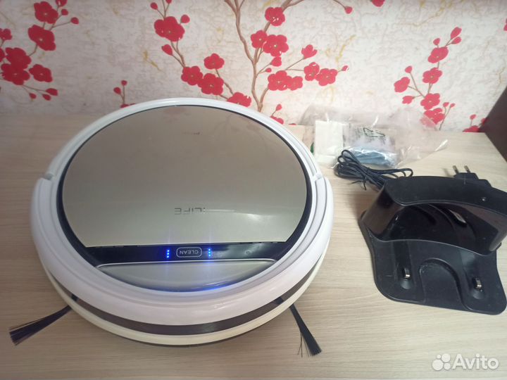 Робот пылесос ilife V50