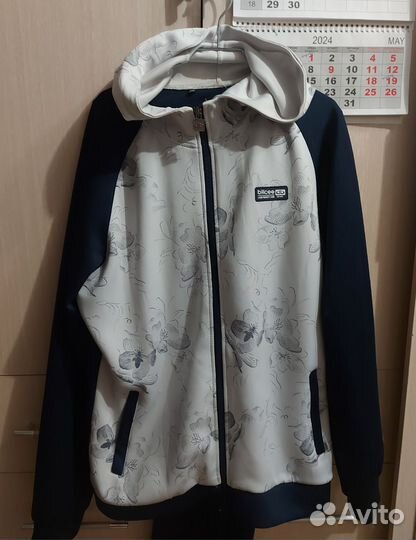 Спортивный костюм женский