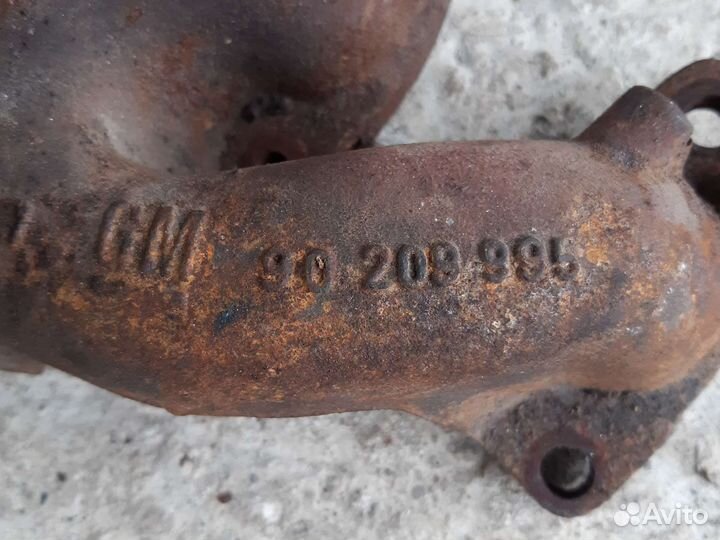 Коллектор выпускной 90209995 Opel Vectra A