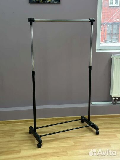 Вешалка напольная телескопическая на колесах