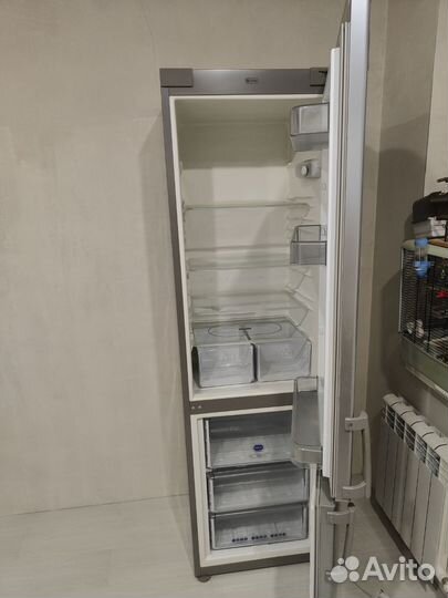 Холодильник whirlpool